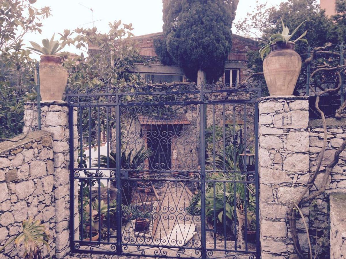 Luxury Suite Terrazze E Vista Mare Taormina Exterior foto