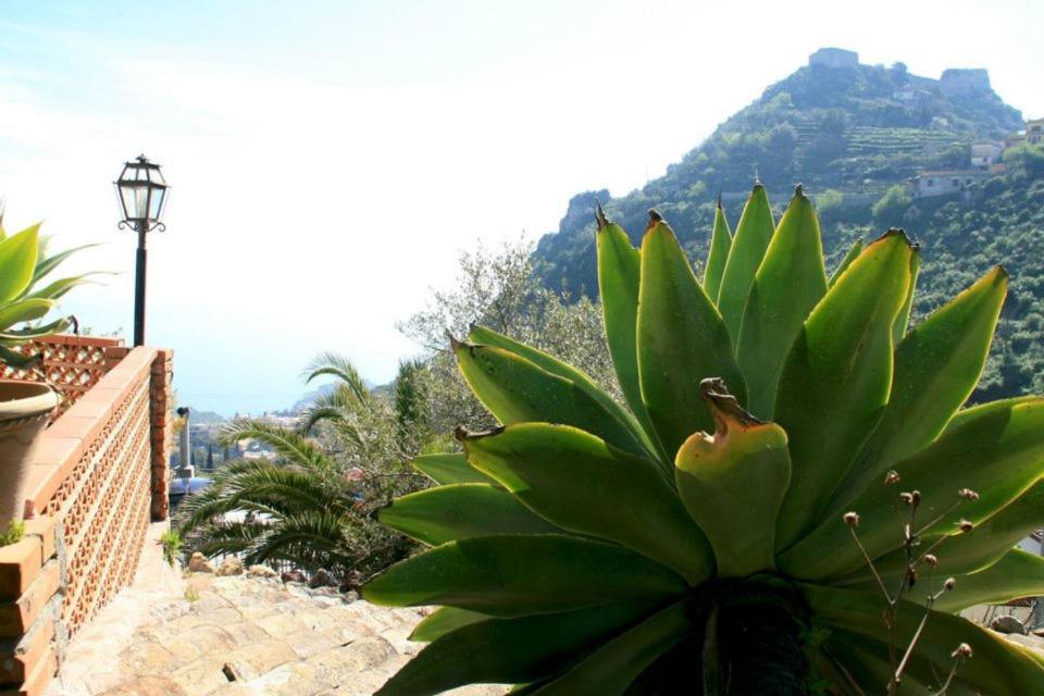 Luxury Suite Terrazze E Vista Mare Taormina Exterior foto