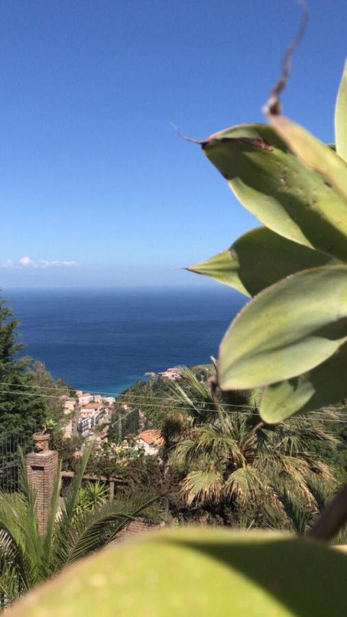Luxury Suite Terrazze E Vista Mare Taormina Exterior foto