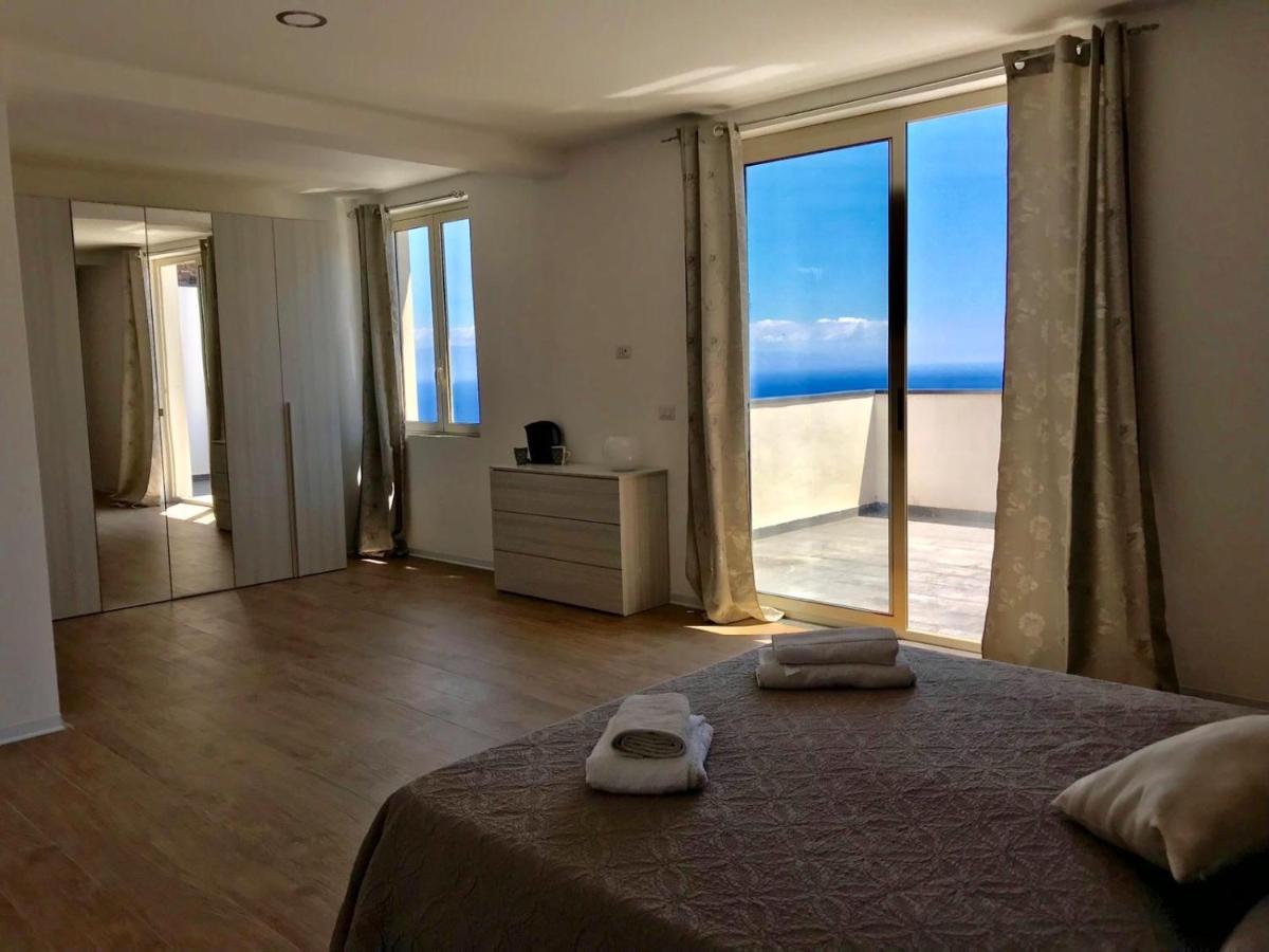 Luxury Suite Terrazze E Vista Mare Taormina Exterior foto